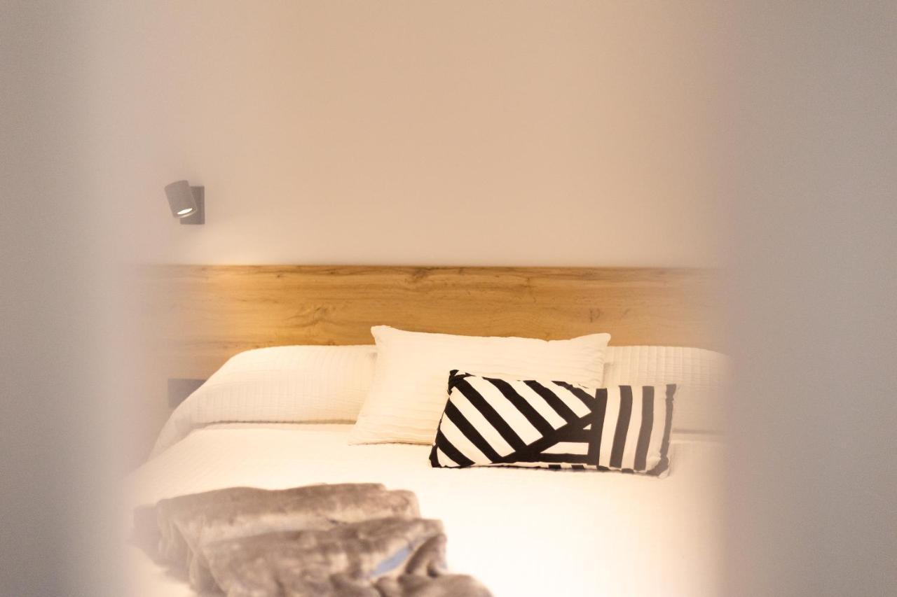 Apartamentos Mk77 Leon - Lahoz Εξωτερικό φωτογραφία
